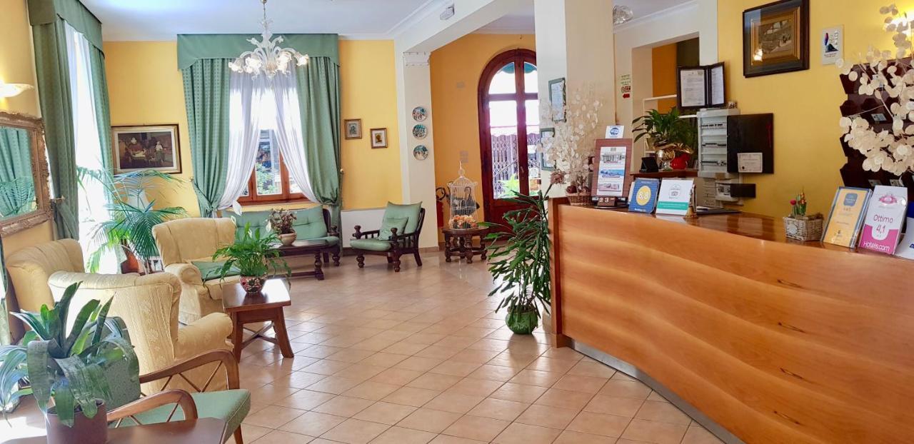 מונטה קטיני טרמה Albergo Natucci מראה חיצוני תמונה